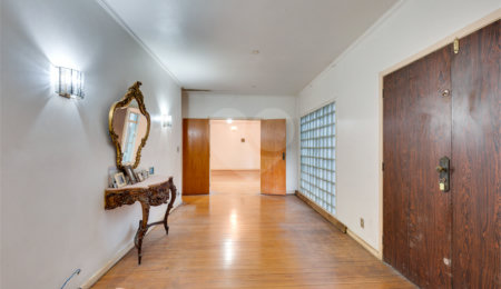 Sobrado à venda com 4 quartos, sendo 2 suítes,  em Brooklin Paulista, São Paulo, SP