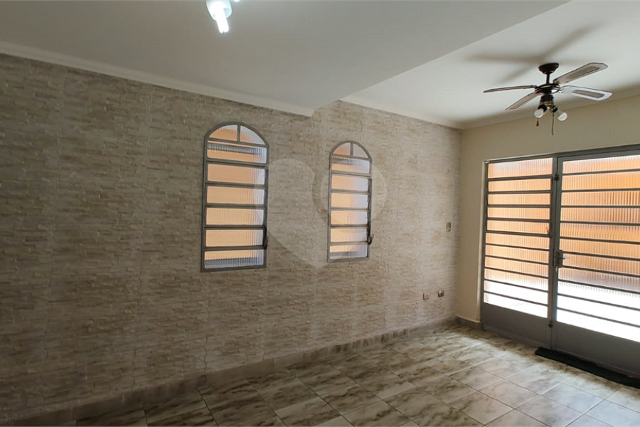 Sobrado à venda com 3 quartos, sendo 1 suíte,  em Artur Alvim, São Paulo, SP