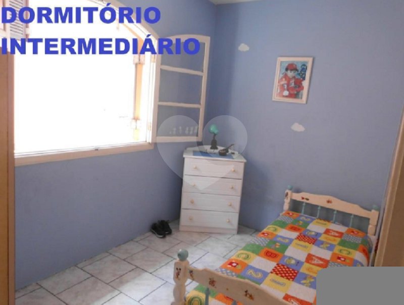 Sobrado à venda com 3 quartos, sendo 1 suíte, em Tremembé, São Paulo, SP