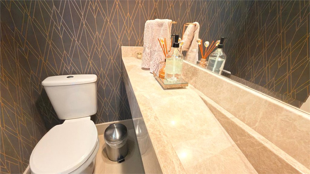 Apartamento à venda com 3 suítes em Santa Teresinha, São Paulo, SP