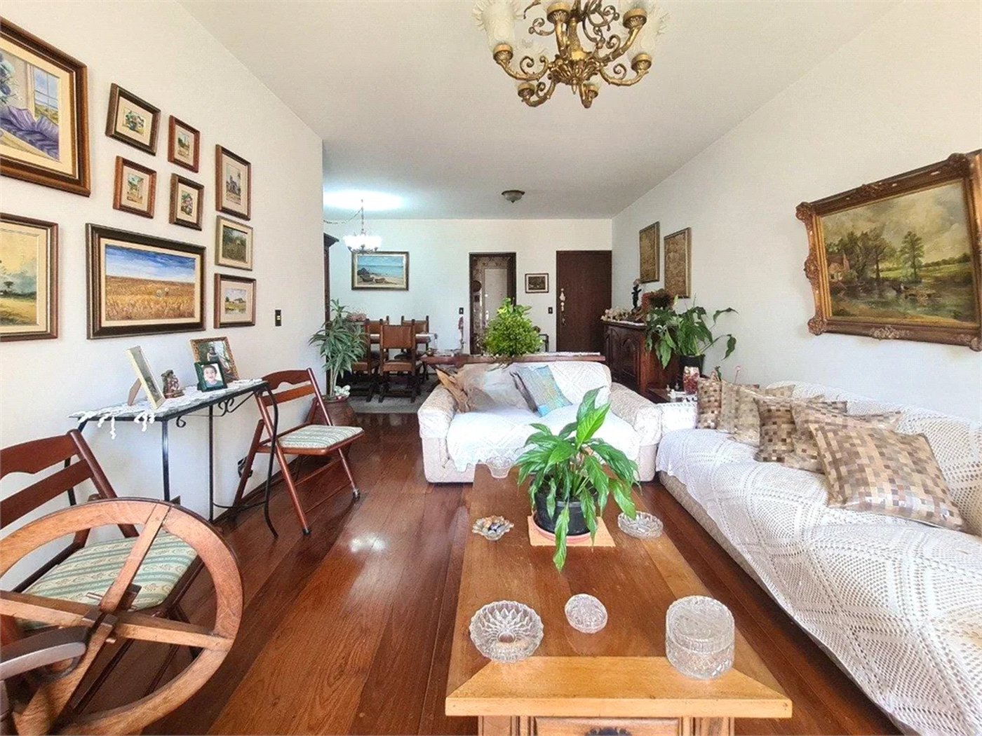 Apartamento à venda com 3 quartos, sendo 1 suíte, em Jardim das Acácias, São Paulo, SP