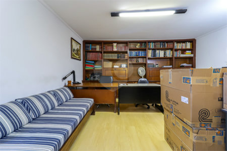 Casa à venda com 3 quartos, sendo 1 suíte, em Mirandópolis, São Paulo, SP