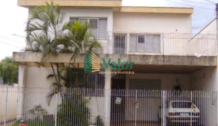 Casa à venda com 2 quartos, sendo 1 suíte, no Centro, São Carlos, SP