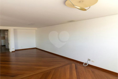 Apartamento à venda com 4 suítes em Jardim Leonor, São Paulo, SP