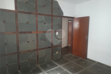 Casa Térrea à venda com 3 quartos, sendo 1 suíte,  em Campininha, São Paulo, SP