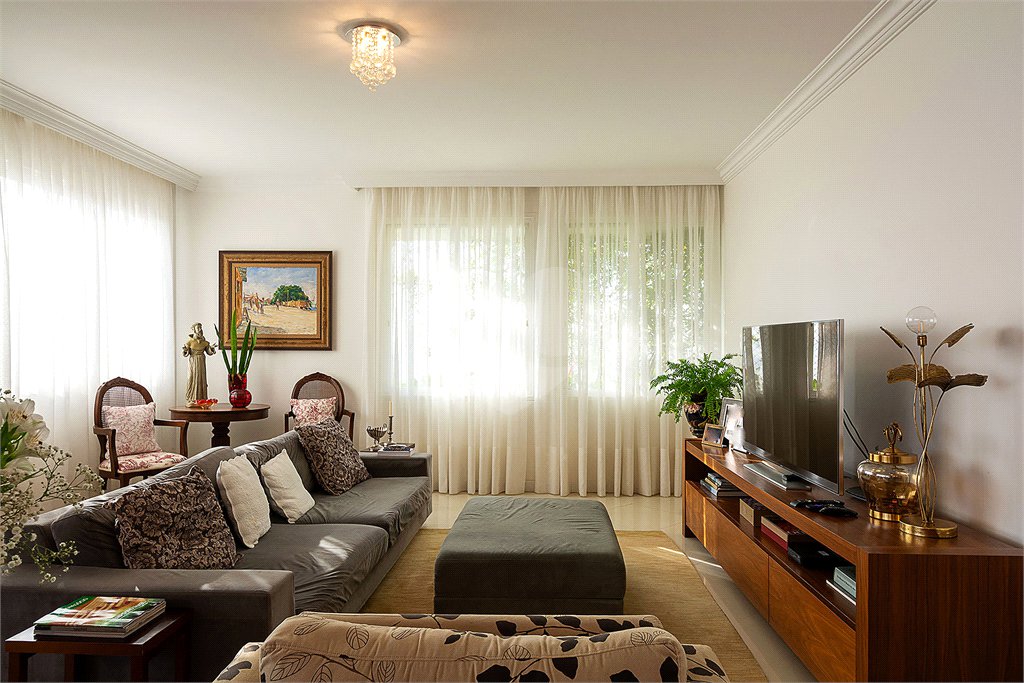 Apartamento à venda com 4 suítes em Jardim Marajoara, São Paulo, SP
