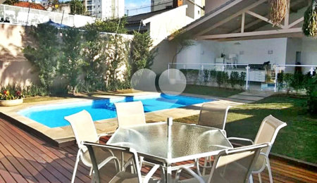 Casa à venda com 4 quartos, sendo 3 suítes,  em Santana, São Paulo, SP