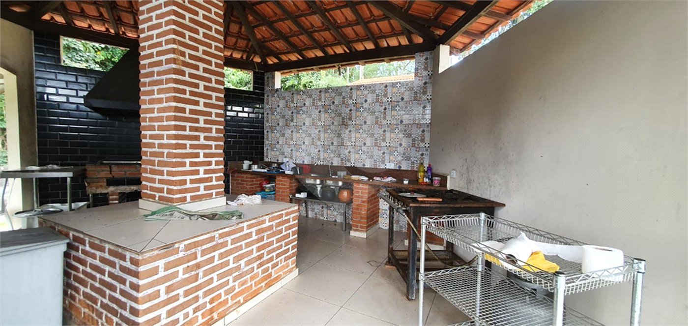 Chácara à venda com 2 quartos em Luiz Fagundes, Mairiporã, SP