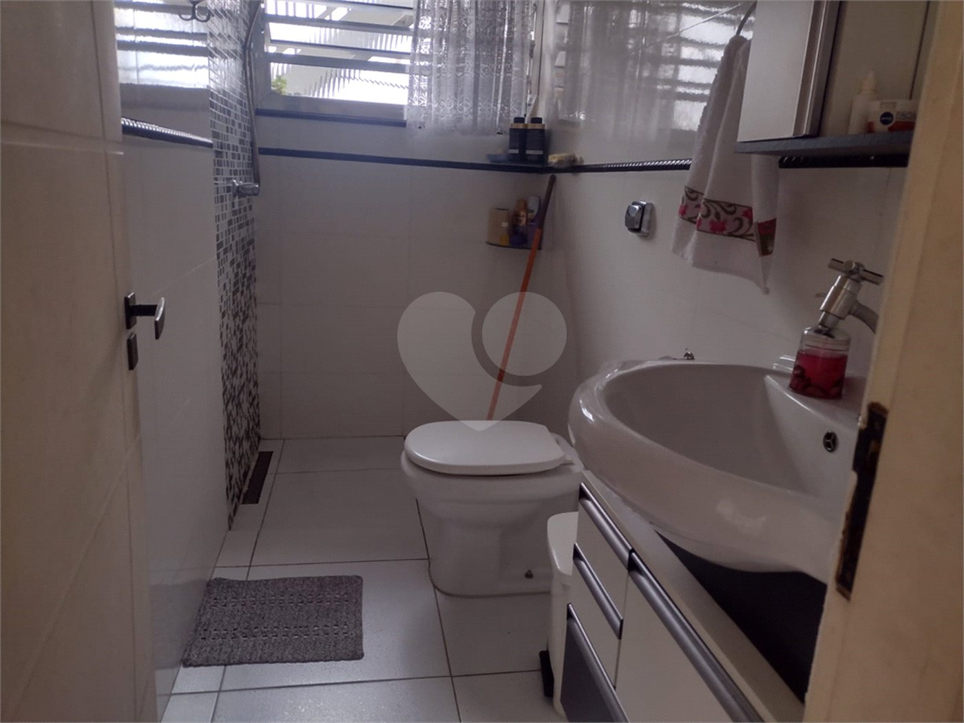 Sobrado à venda com 3 quartos, sendo 1 suíte,  em Vila Medeiros, São Paulo, SP