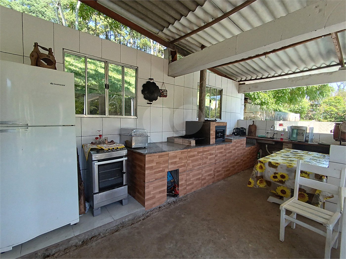 Chácara à venda com 7 quartos, sendo 1 suíte, no Centro (mailasqui), São Roque, SP