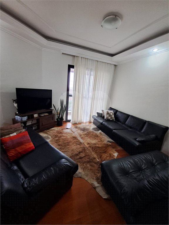 Apartamento à venda com 3 suítes em Sítio São José, Suzano, SP