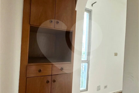 Apartamento à venda com 1 quarto em Vila Andrade, São Paulo, SP