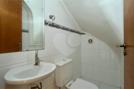 Casa à venda com 2 quartos no condomínio Portal dos Gamez, Atibaia - SP