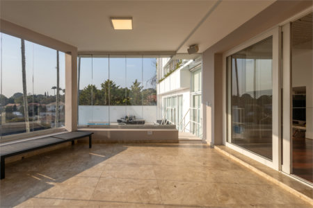 Casa à venda com 4 suítes em Jardim Guedala, São Paulo, SP