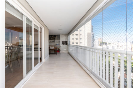 Apartamento à venda com 3 suítes em Sumarezinho, São Paulo, SP