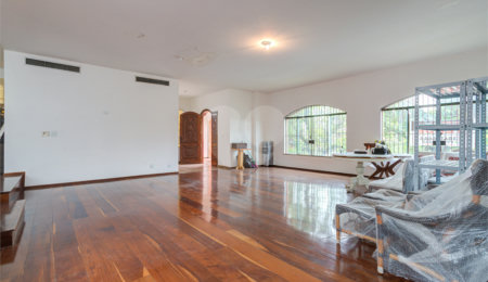 Casa à venda com 5 suítes em Jardim Prudência, São Paulo, SP