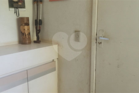 Chácara à venda com 5 quartos, sendo 3 suítes, em Parque Residencial Atibaia, Atibaia, SP