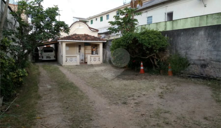 Terreno à venda em Parada Inglesa, São Paulo, SP