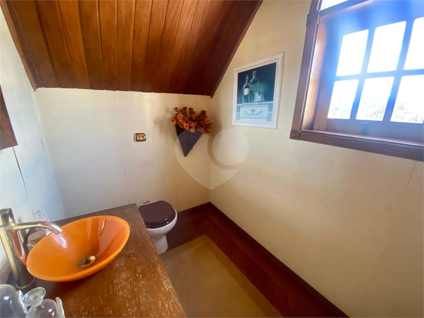 Casa à venda com 4 quartos, sendo 3 suítes, em Jardim Maia, Guarulhos, SP