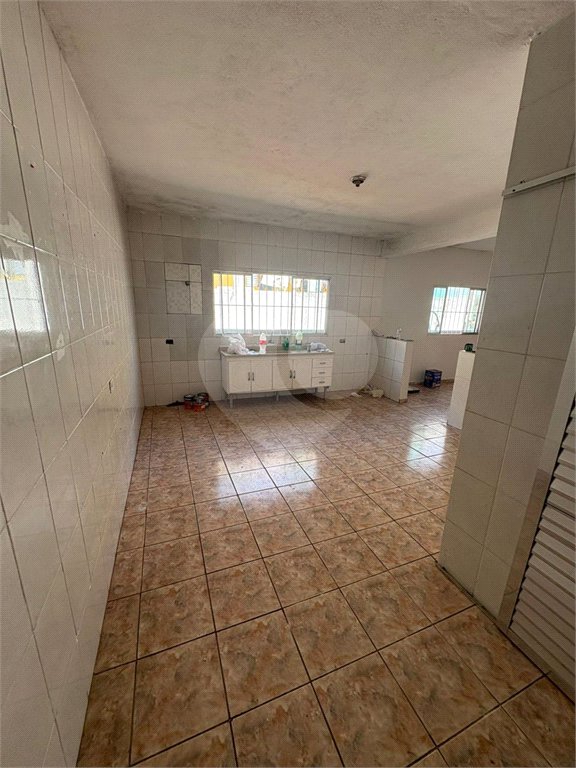Casa à venda com 4 quartos em Jardim Casa Branca, Suzano, SP