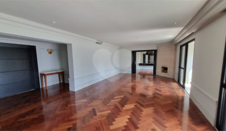 Apartamento para alugar com 6 quartos, sendo 4 suítes,  em Panamby, São Paulo, SP