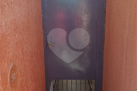 Casa à venda com 3 quartos, sendo 1 suíte,  no Centro, Mogi das Cruzes, SP