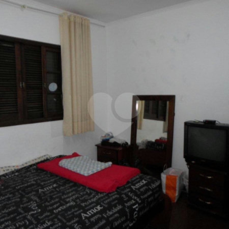 Casa à venda com 4 quartos, sendo 1 suíte, em Santana, São Paulo, SP