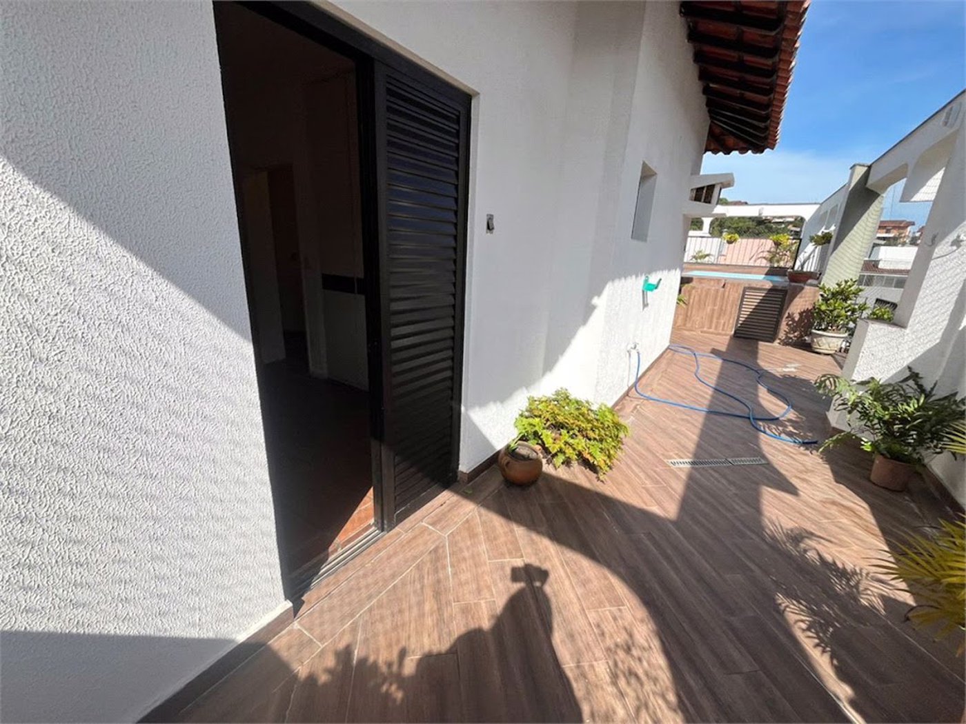 Apartamento com 4 dormitórios à venda, 259 m² por R$ 900.000,00 - Jardim Três Marias - Guarujá/SP