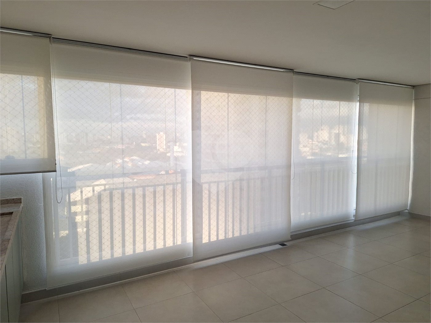 Apartamento à venda com 3 suítes em Vila Anastácio, São Paulo, SP