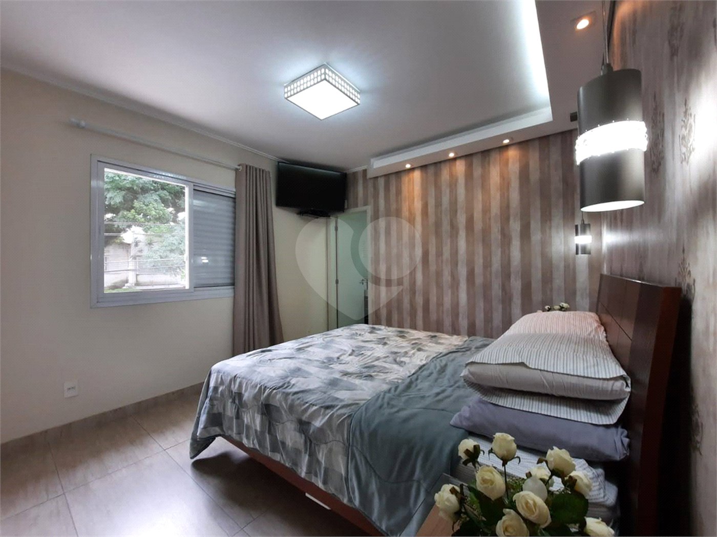 Sobrado à venda com 3 quartos, sendo 1 suíte, em Brooklin, São Paulo, SP