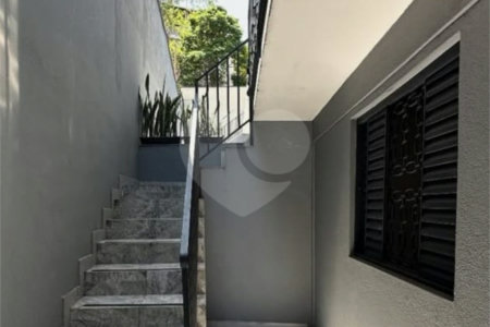 Sobrado à venda com 4 quartos, sendo 1 suíte, em Vila Pirituba, São Paulo, SP