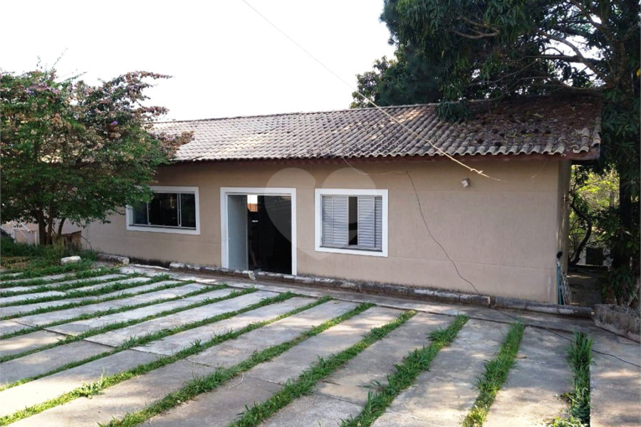 Casa à venda com 8 quartos, sendo 4 suítes, em Santa Inês, Mairiporã, SP