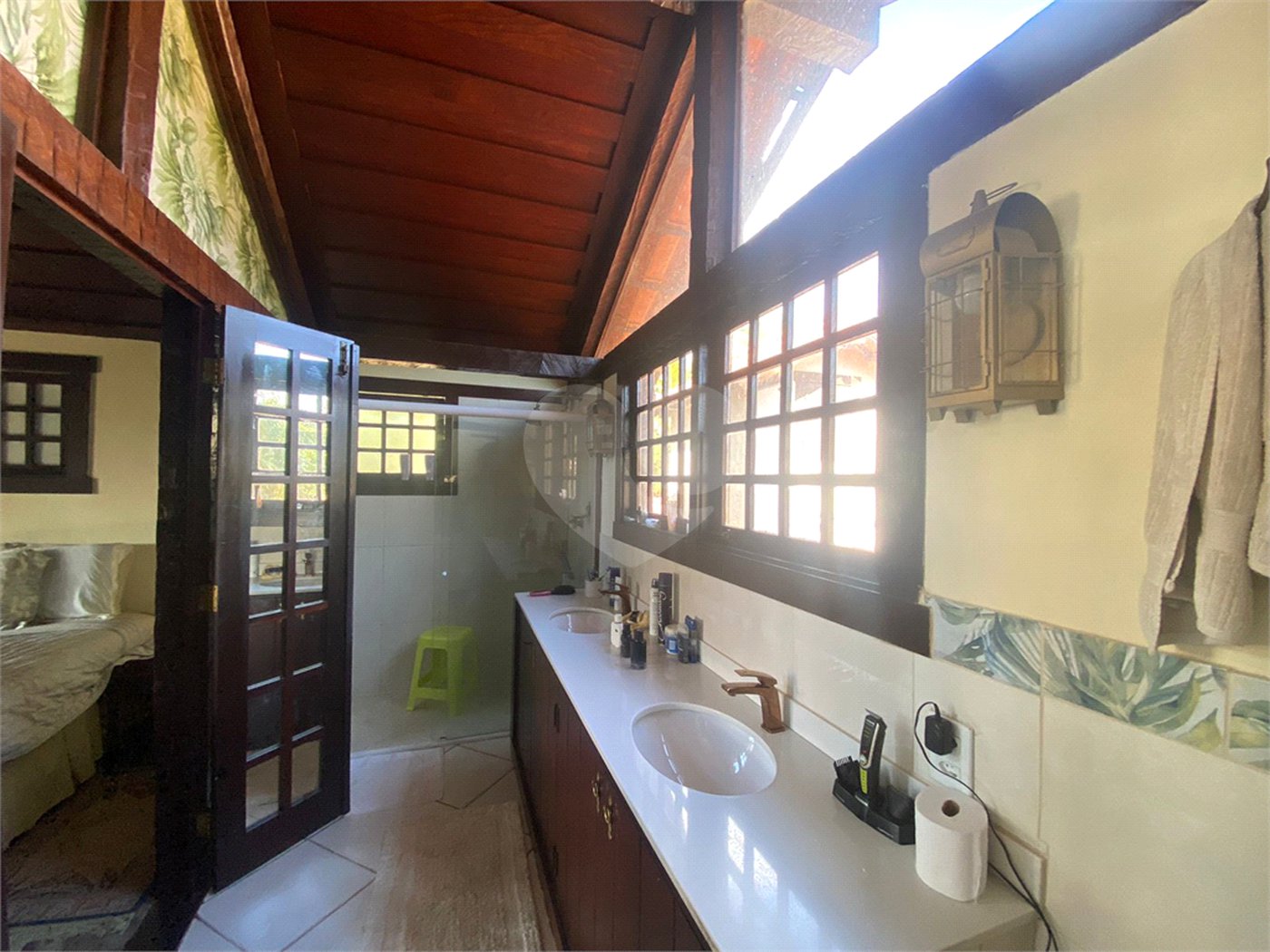 Casa à venda com 6 quartos, sendo 4 suítes, em Canto, Armação dos Búzios, RJ