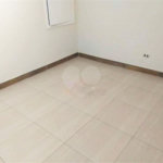 Sobrado à venda com 2 quartos em Sumarezinho, São Paulo, SP