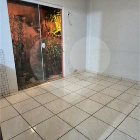 Casa à venda com 3 quartos em Jardim do Carmo, Araraquara, SP