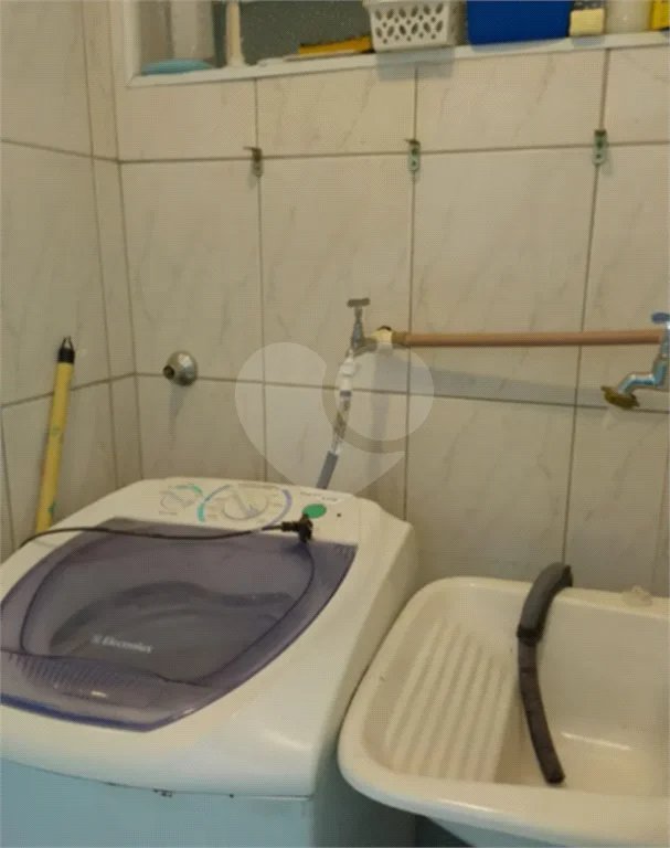Apartamento Reformado à Venda – Localização Privilegiada!