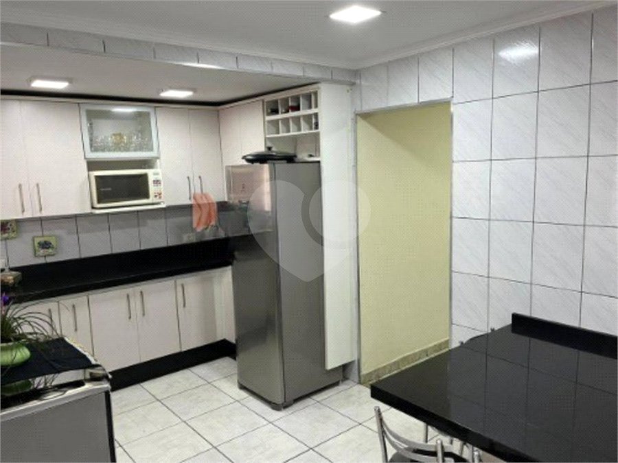 Sobrado à venda com 3 quartos, sendo 1 suíte, em Parque Naçoes Unidas, São Paulo, SP