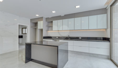 Casa à venda com 4 suítes no condomínio Carmen, São Paulo - SP