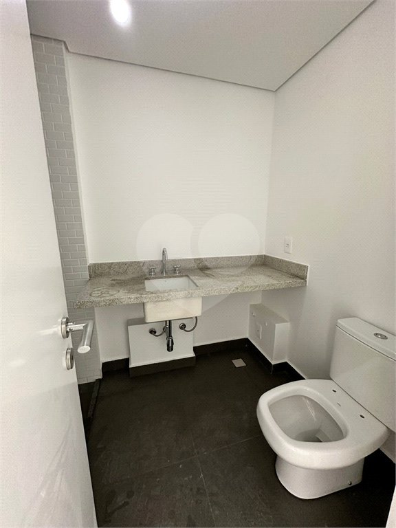 Cobertura à venda com 3 quartos, sendo 1 suíte,  em Vila Ipojuca, São Paulo, SP