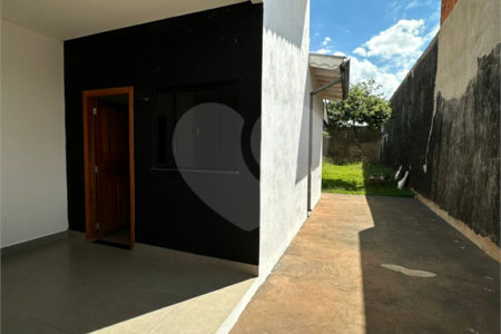 Casa para alugar com 2 quartos, sendo 1 suíte, em Parque dos Ipês III, Ponta Porã, MS