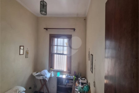 Casa Térrea à venda com 3 quartos em Chora Menino, São Paulo, SP