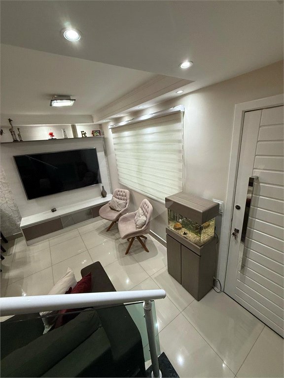 Casa à venda com 3 quartos, sendo 1 suíte, no condomínio Praça Leão, São Paulo - SP