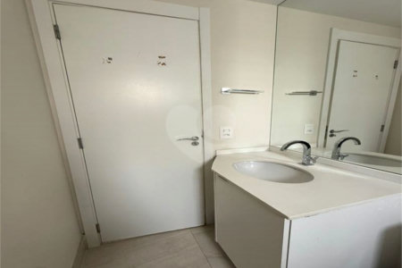 Apartamento à venda ou para alugar com 3 quartos, sendo 1 suíte, em Vila Andrade, São Paulo, SP