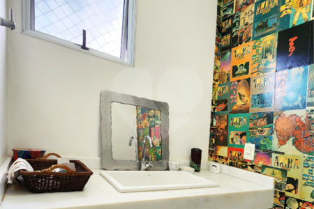 Casa à venda com 4 quartos, sendo 2 suítes,  no condomínio Vila Nova de Gaia, São Paulo - SP