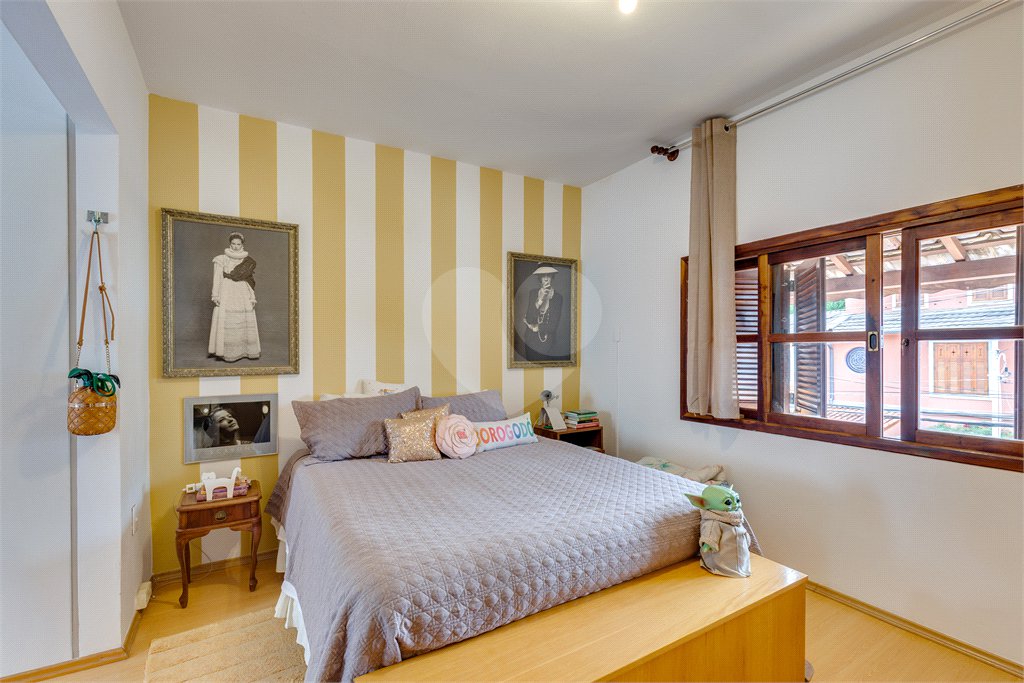 Casa de Vila à venda com 3 quartos em Alto da Boa Vista, São Paulo, SP