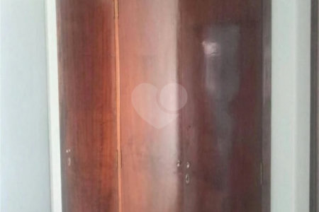 Sobrado à venda com 3 quartos, sendo 1 suíte, em Vila do Bosque, São Paulo, SP