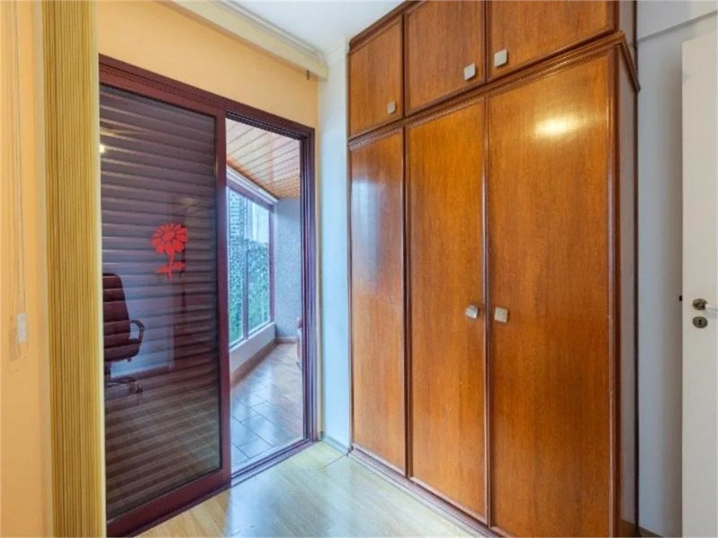 Apartamento à venda com 3 quartos, sendo 1 suíte, em Vila Hamburguesa, São Paulo, SP