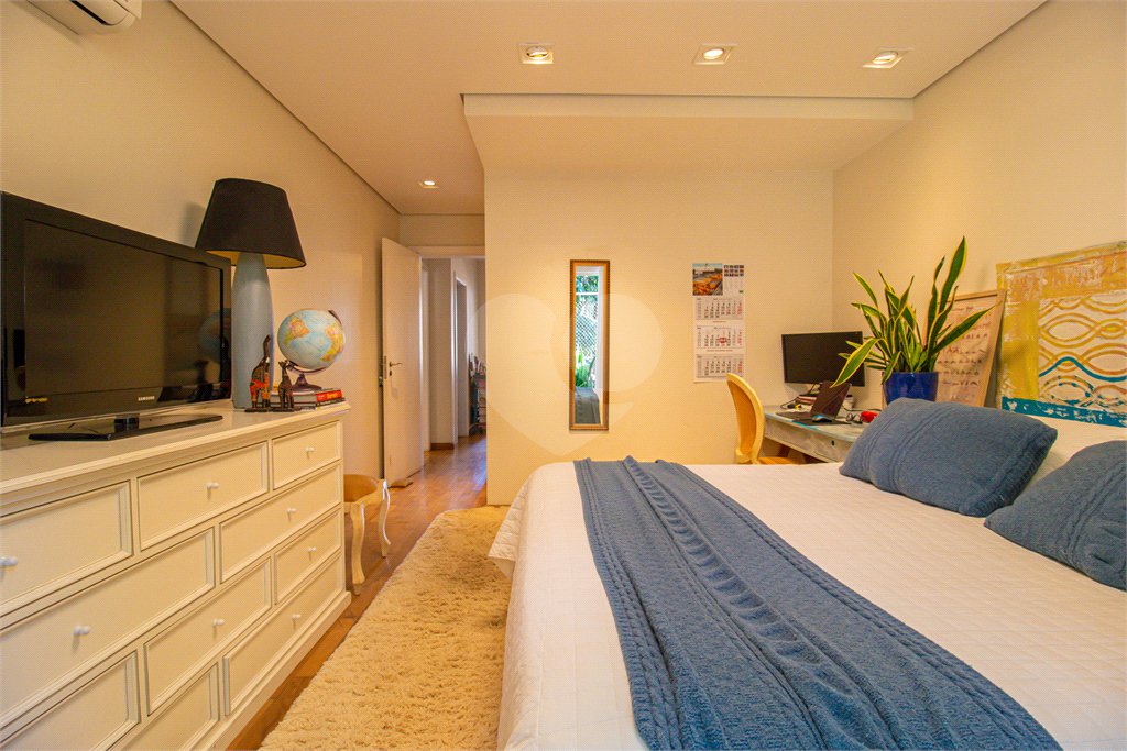 Casa à venda com 4 suítes no condomínio Le Quartier Du Marais, São Paulo - SP