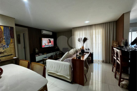 Apartamento à venda com 3 quartos, sendo 1 suíte, em Parque Reboucas, São Paulo, SP