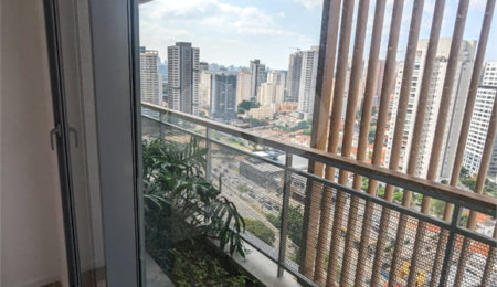 Apartamento à venda com 3 quartos, sendo 2 suítes,  em Jardim das Acácias, São Paulo, SP